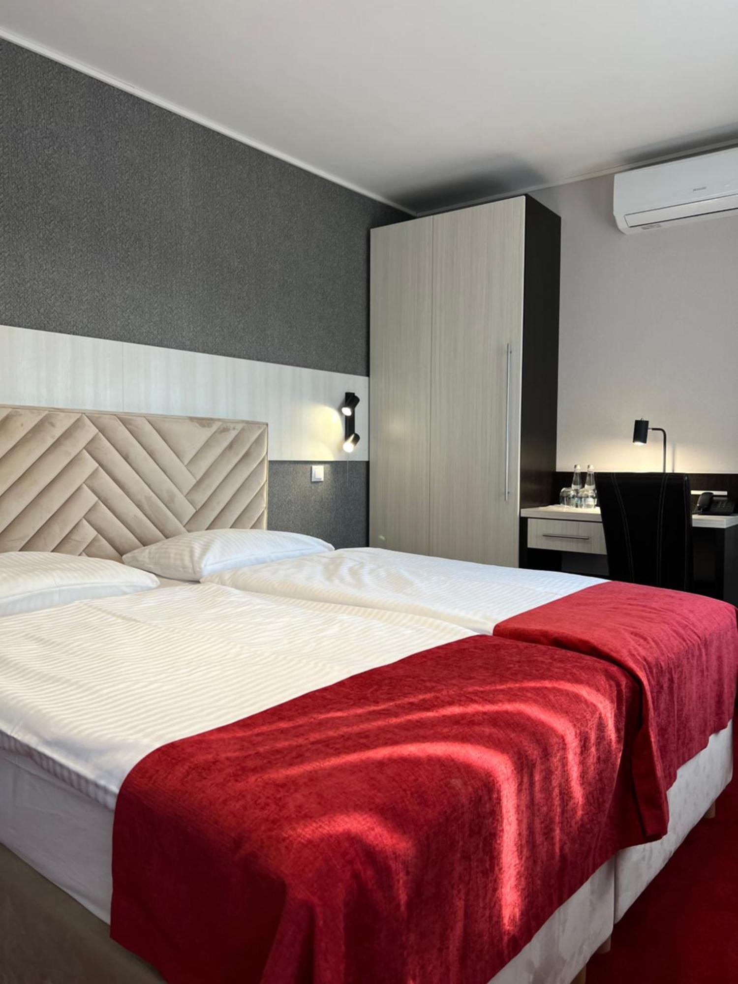 Hotel Olimp Прудник Екстер'єр фото